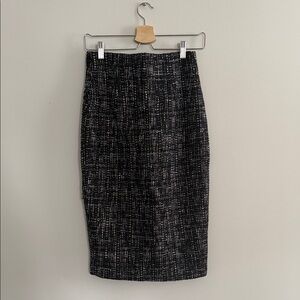 Chic Black Tweed Pencil Skirt